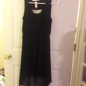 Black cocktail dress size small.